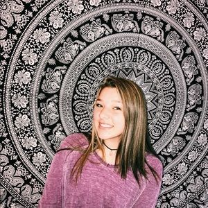 Meet your Posher, Lexie